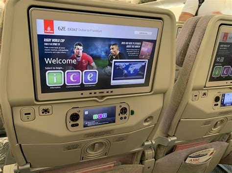 Review: Emirates Economy Class im Airbus A380 von Dubai .